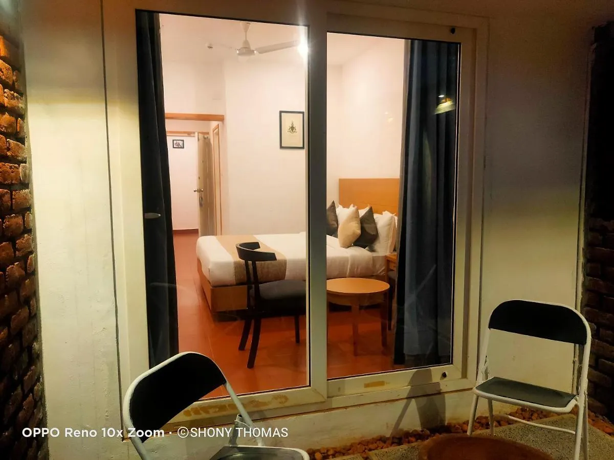 Agincourt Kuttikkanam Hotel Pirmed
