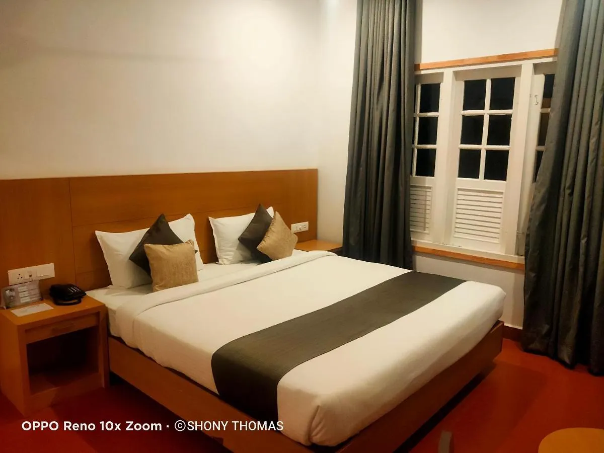Agincourt Kuttikkanam Hotel Pirmed